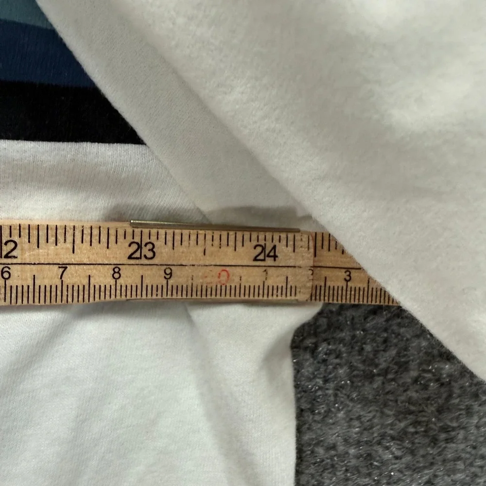 The North Face Tshirt Mens XXL White Mountain‎ Graphic Stripe Crew Neck Casual